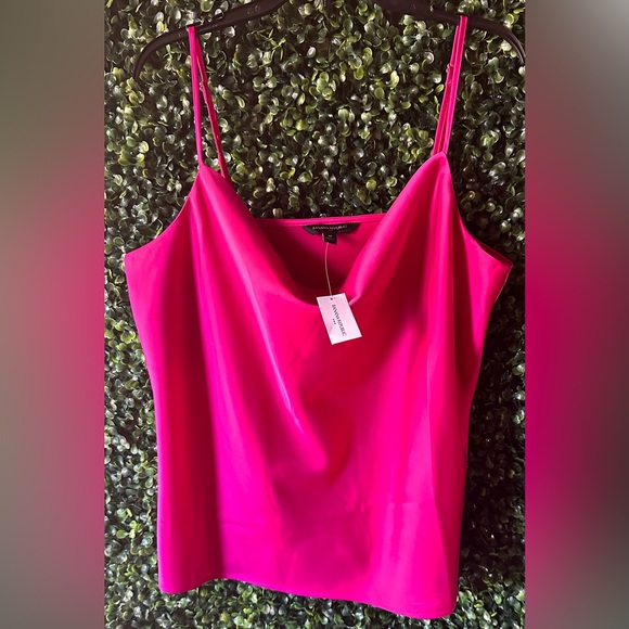 NWT Banana Republic Silky Fuchsia Drape Neck Camisole w/ Adjustable Stra… - Picture 2 of 2